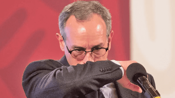 López-Gatell, con oxigenación debido al Covid
