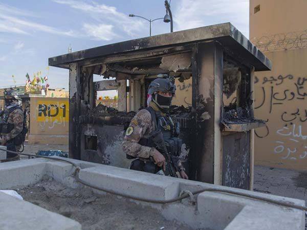 Lanzan cohetes contra embajada de EU en Irak