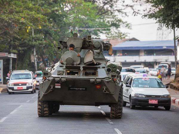 Fuerzas armadas sitian las principales ciudades en Myanmar