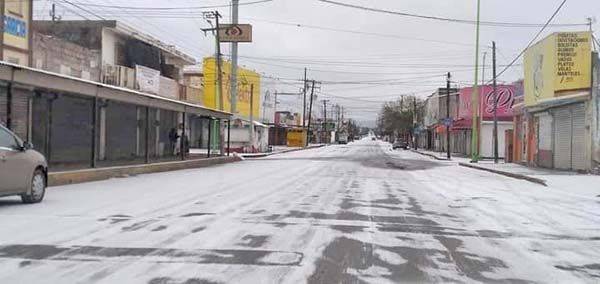 Cierran negocios ante frío extremo