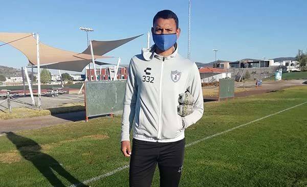 Sueña con ser un grande del futbol