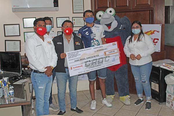 Apoya Oyervides al “Chino” García
