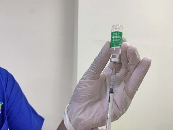 Vacunas podrían no funcionar ante variantes de covid: OMS