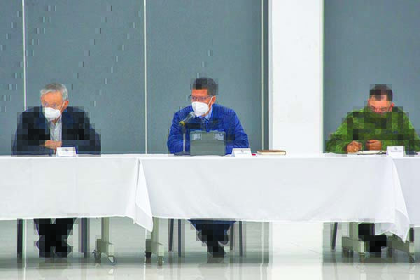 Empieza vacunación de adultos mayores