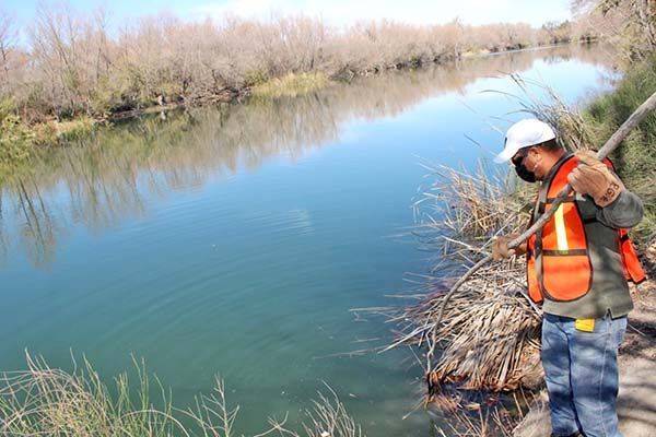 Limpian Río Sabinas