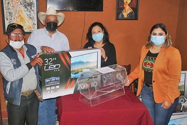 Solidario con grupos afectados por Covid