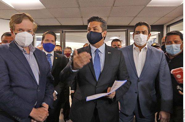 Acusa Cabeza de Vaca persecución de AMLO