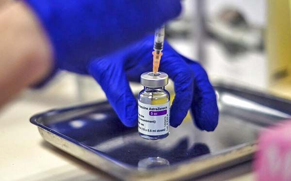 Sudáfrica suspende vacuna de AstraZeneca por eficacia «limitada» contra nueva cepa