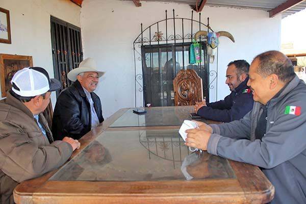 Pacta ‘Temo’ Rodríguez proyectos con Ferromex