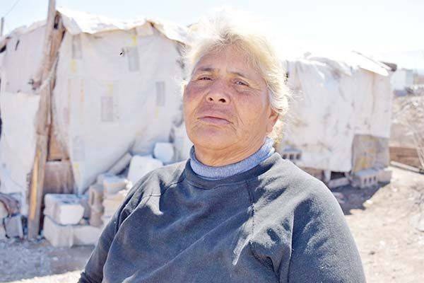 Piden apoyo para niños y su abuela