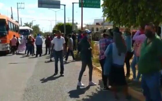 Caravana triqui de Oaxaca se dirige hacia CdMx para exigir diálogo con AMLO