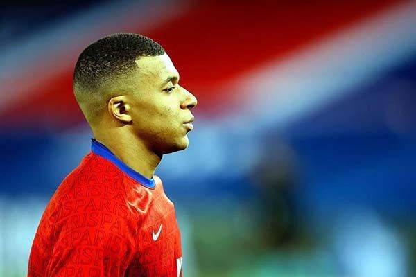 Mbappé es el jugador más caro del mundo