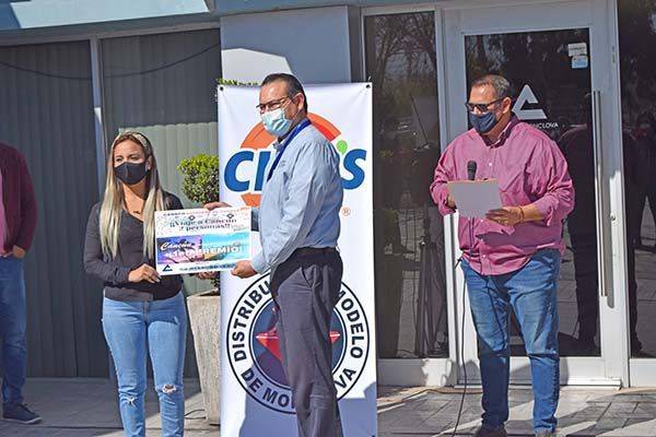 Amenaza recesión con cierre de más negocios