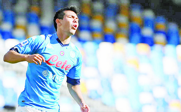 Chucky Lozano podría ser vendido para salvar la economía del Napoli