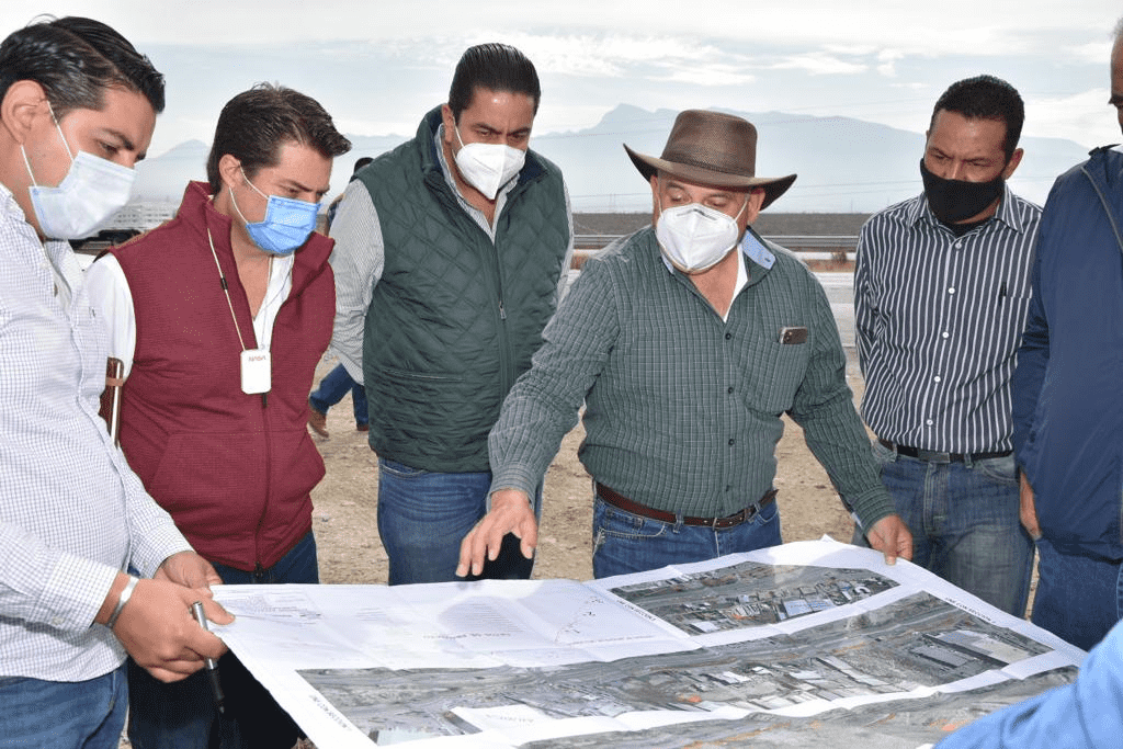 SUPERVISAN EN RAMOS ARIZPE AVANCE DE OBRA DE AGUA POTABLE DEL PROGRAMA ESTATAL ‘VAMOS A MICHAS’