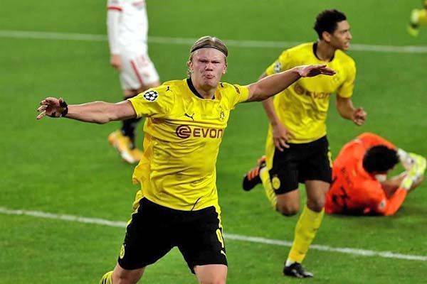Marca Haaland doblete en triunfo del Dortmund