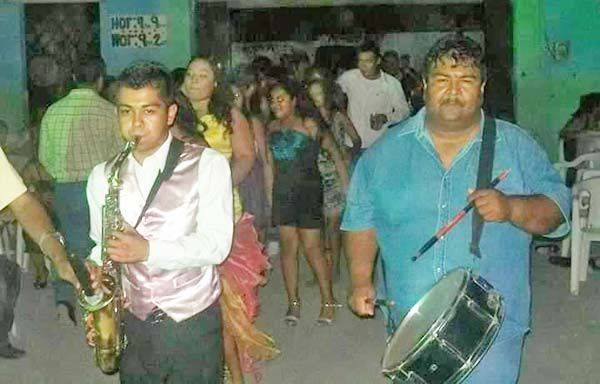Tras muerte de su líder renace Tambora Rielera