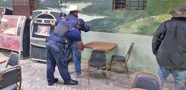 Refuerzan programa de desarme en bares