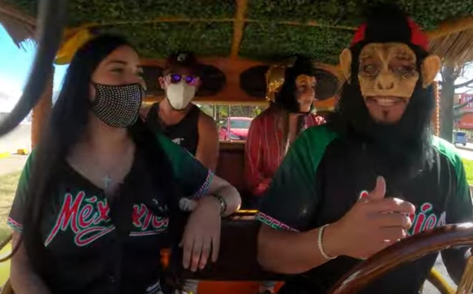 Lady Topless, mujer expulsada de la Serie del Caribe por quitarse la blusa rompe el silencio