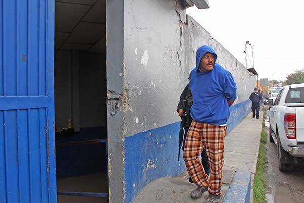 Alucina toxicómano con resistol