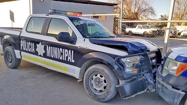 Chocan otra patrulla de la policía