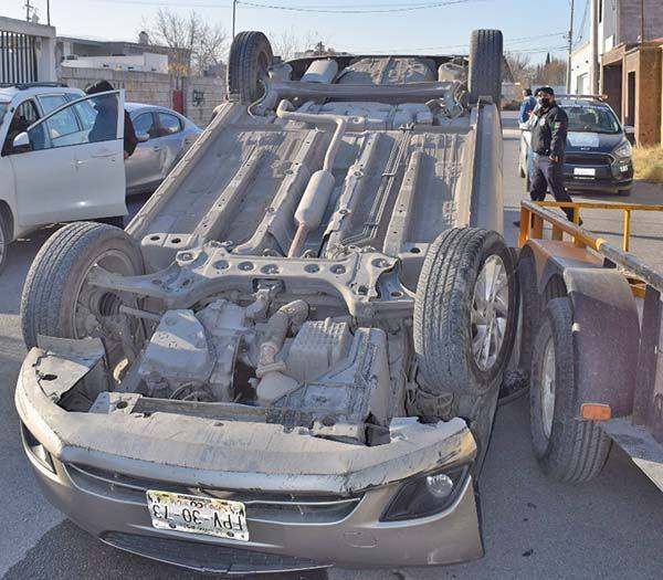 Volta auto al hacer “chuza”