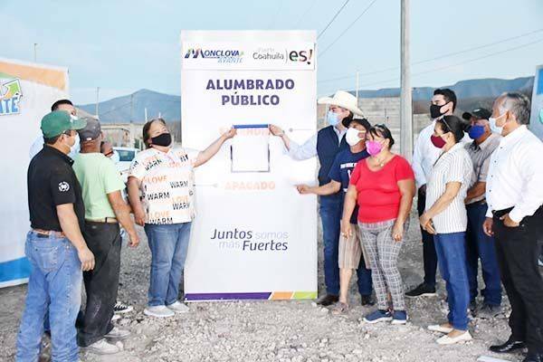 Lleva AP electrificación a la Santiago de la Monclova
