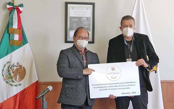 Hospitales de Coahuila reciben condecoración