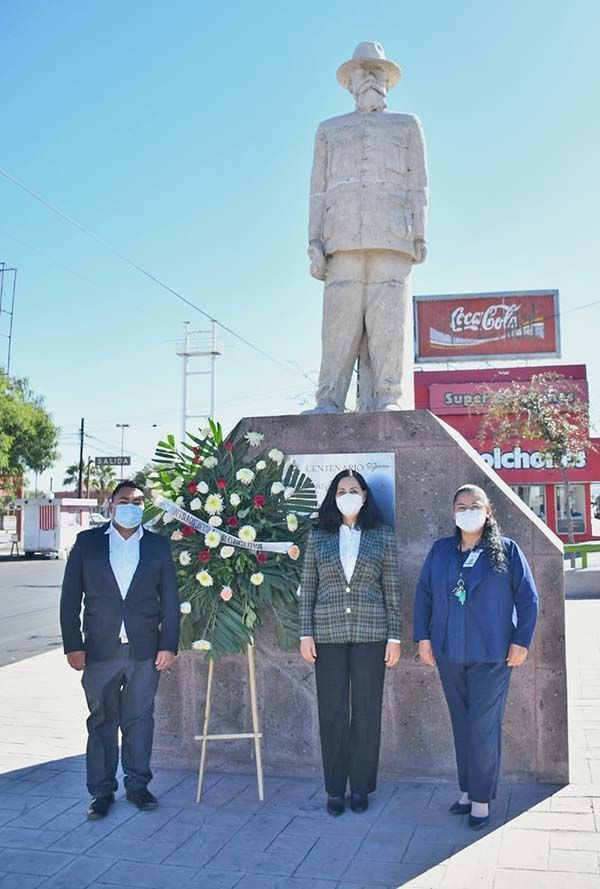 Conmemora ayuntamiento el 104 aniversario de Constitución