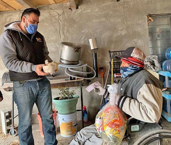 Lleva DIF Coahuila alimentos calientes