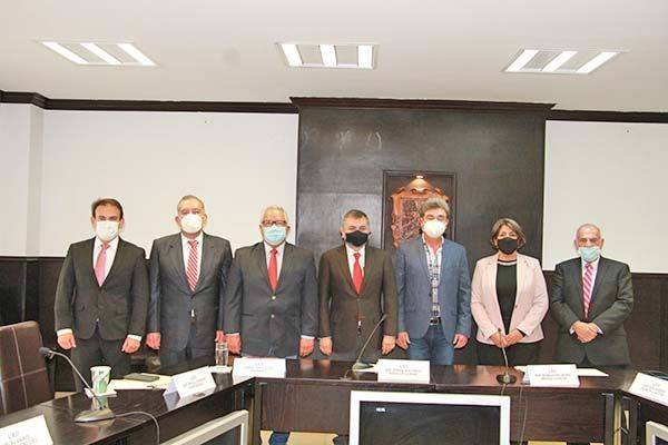 Interesa a empresarios sumarse a comisiones