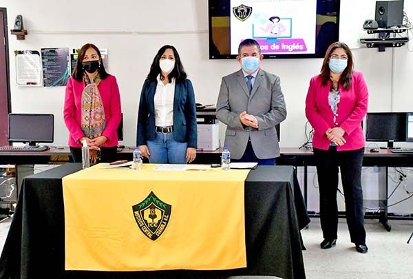 Reconocen a alumnos del ICC por el programa “Inglés en tu Colonia”