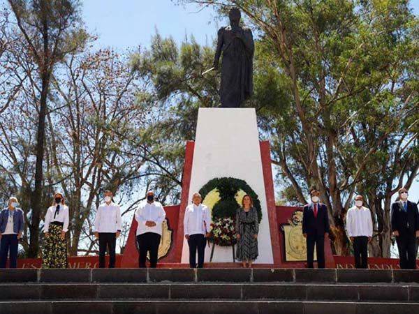 Junto a Luther King III recuerda López Obrador a Vicente Guerrero