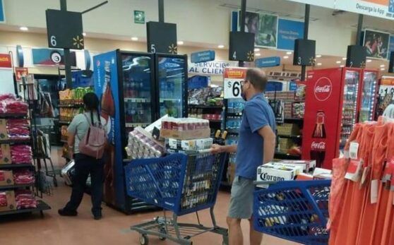 Consumo privado se aceleró en noviembre; impulsó consumo de bienes importados