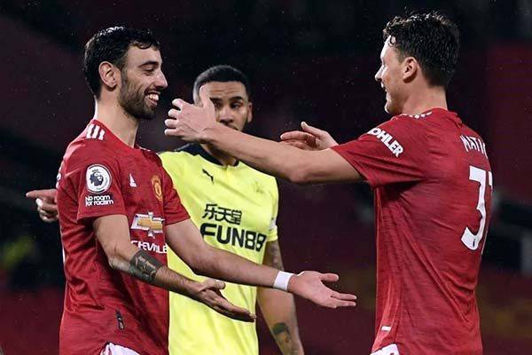 Comanda Bruno triunfo del Manchester United