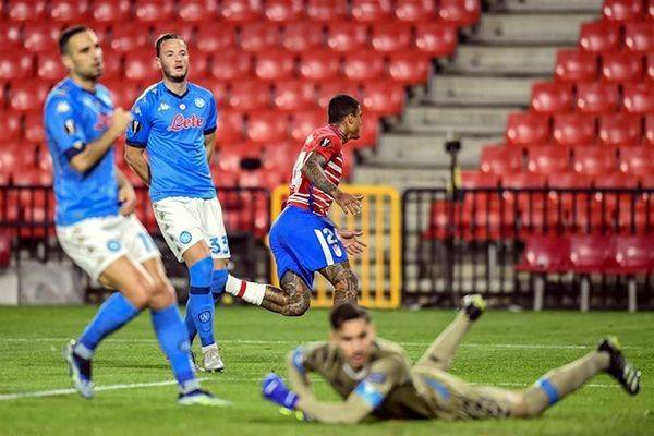 Sufre Napoli duro revés ante el Granada en la UEL