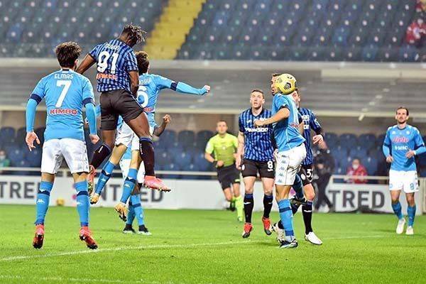 Aprovecha Atalanta carencias del Napoli y lo vence