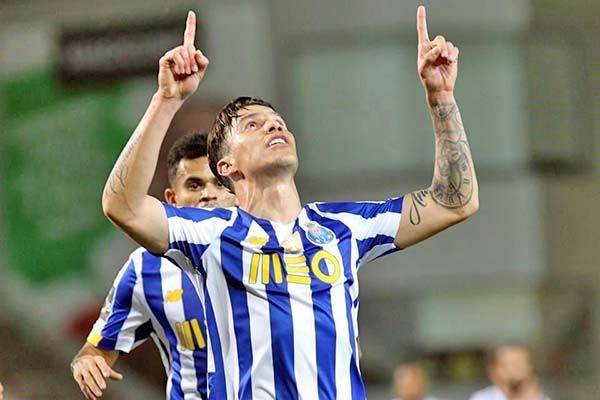 Saca Porto triunfo in extremis ante sotanero