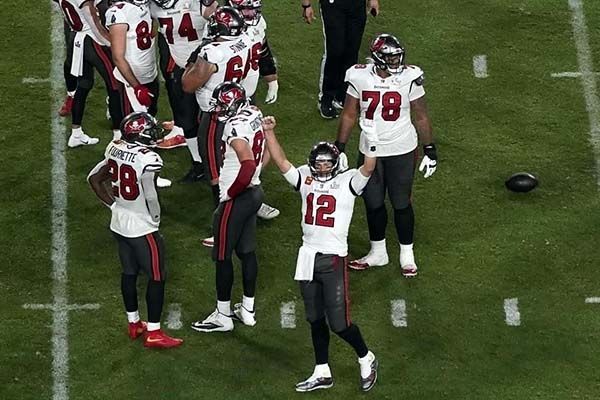 Presume Tampa Bay título y jugoso premio