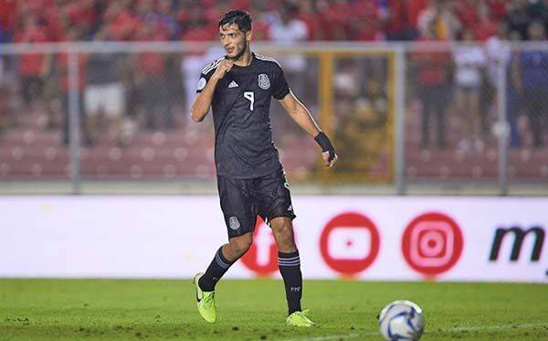 Raúl Jiménez piensa en América como la opción al volver a la Liga MX
