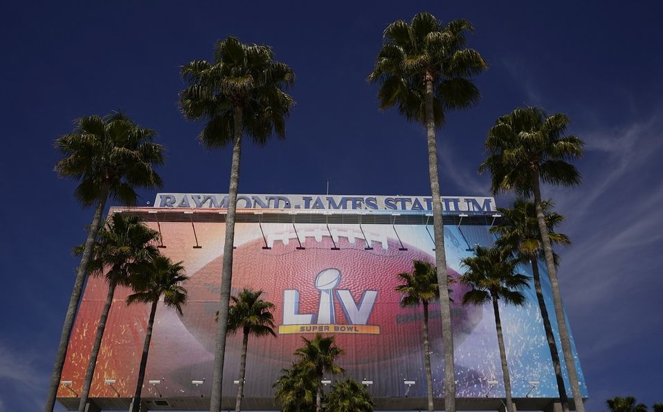 ¡De lujo! Astronautas sobrevolarán el Raymond James Stadium durante el Super Bowl