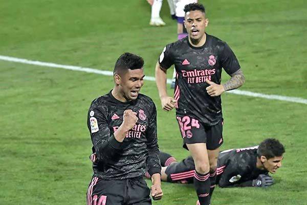 Saca triunfo el Madrid y presiona al líder