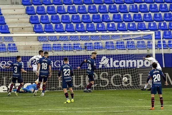 Remonta Real Madrid y recupera subliderato