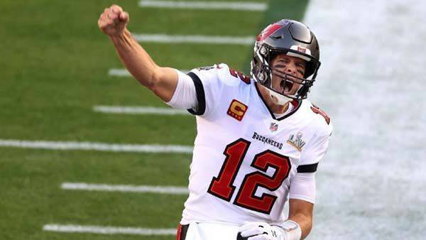 GERENTE DE TAMPA BAY INSINUÓ EXTENSIÓN DE CONTRATO PARA TOM BRADY