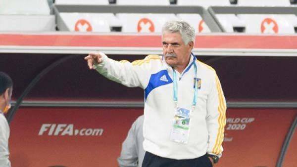 ‘Tuca’ Ferretti: El árbitro debió tomarse la molestia de revisar la jugada del gol