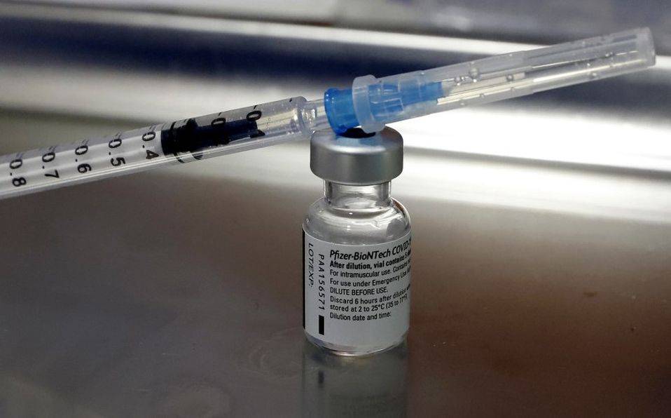 Vacunas anticovid de Pfizer podrían llegar a estados en abril: Francisco Domínguez