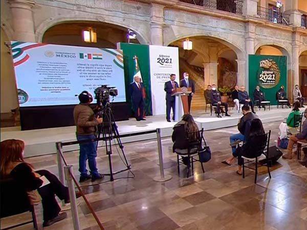 Inicia mañana vacunación de 15 millones de adultos mayores