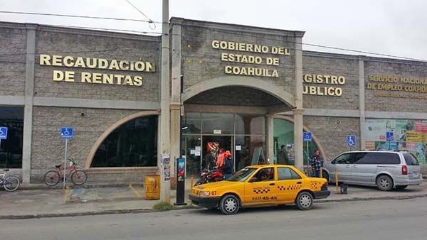 Dan bono de 800 pesos por cambiar a placas Coahuila