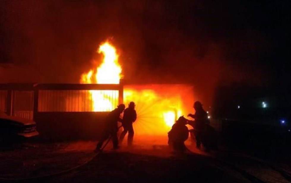 Se incendia ducto de Pemex en Teoloyucan, Edomex