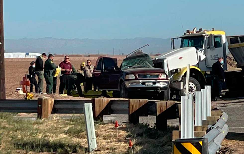 Mueren 15 en accidente automovilístico en el sur de California